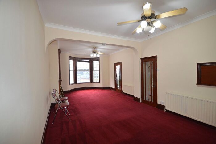 4 Bedroom Terraced House To Rent In Coleridge Avenue, London, E12
