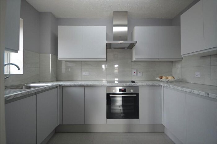 2 Bedroom Apartment To Rent In Vicars Bridge Close, Alperton, HA0
