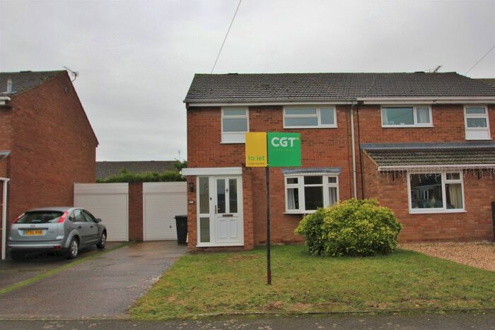3 Bedroom Property To Rent In Plantation Crescent, Bredon, Tewkesbury, GL20
