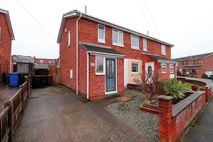 2 Bedroom Semi Detached House For Sale In Alderson Drive Smithies, Barnsley, S71