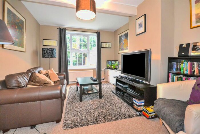 2 Bedroom Property To Rent In Abbotsbury Road, Morden, SM4