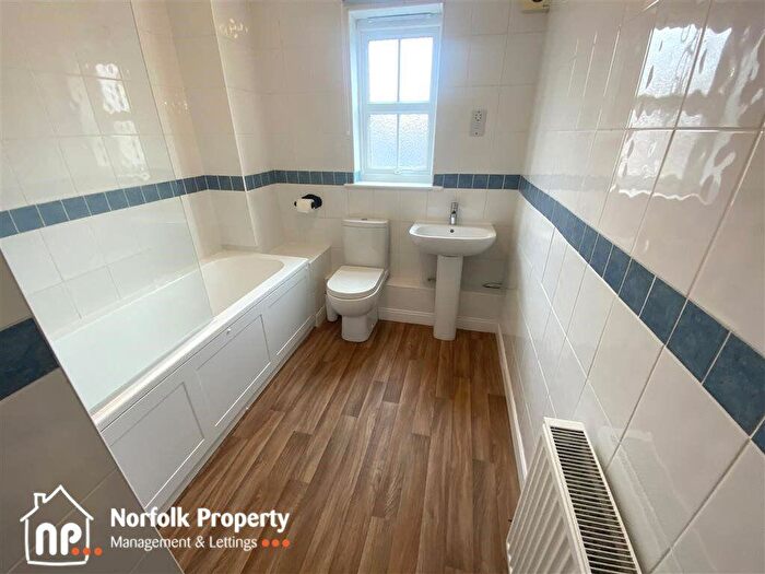 2 Bedroom Flat To Rent In Angel Road, NR3