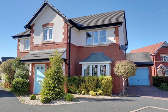 4 Bedroom Detached House For Sale In Englesea Way, Alsager, ST7
