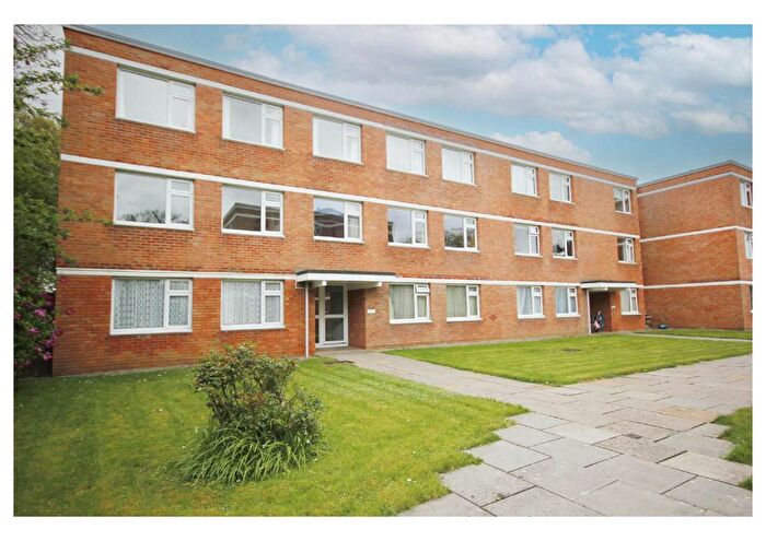 2 Bedroom Flat To Rent In Greenacres, Rayleigh Road, Bristol, BS9
