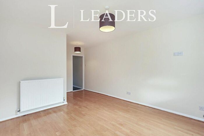 1 Bedroom Maisonette To Rent In Barnsnap Close, Horsham, RH12