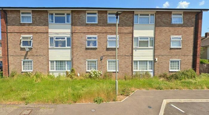 3 Bedroom Flat To Rent In Ramsey Close, Kempston, Bedford, MK42