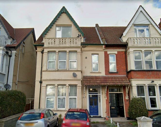 1 Bedroom Flat To Rent In Genesta Road, Westcliff-on-Sea, SS0