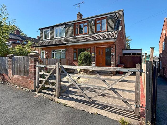 3 Bedroom Semi-Detached House For Sale In Primley Park Grove, Alwooldey Leeds, West Yorkshire., LS17