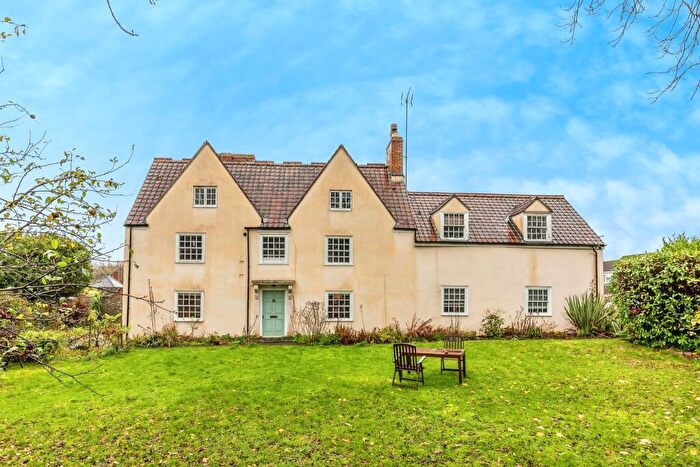 2 Bedroom Apartment For Sale In Henbury Road, Henbury, Bristol, BS10