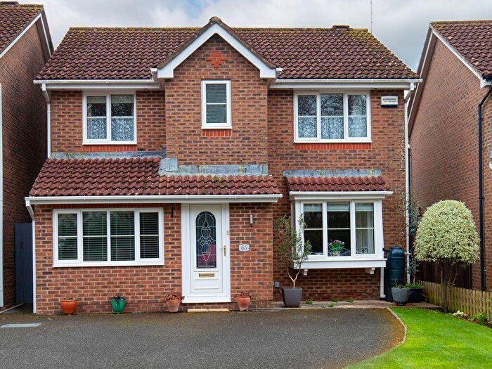 4 Bedroom Detached House For Sale In Linden Park, Shaftesbury, SP7