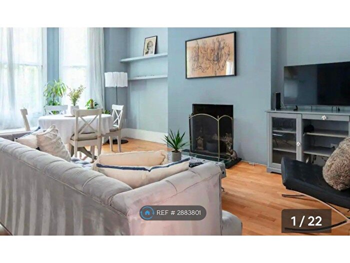 2 Bedroom Flat To Rent In Holland Road, London, W14