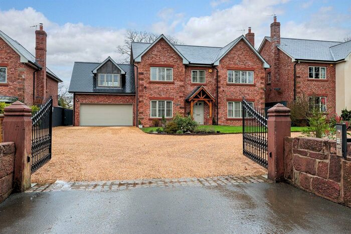 5 Bedroom Detached House For Sale In London Road, Stapeley, Nantwich, CW5