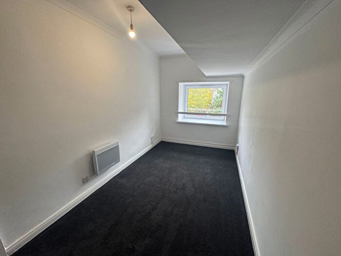 1 Bedroom Flat To Rent In Office Street, Tai Cwm Office Street, CF39