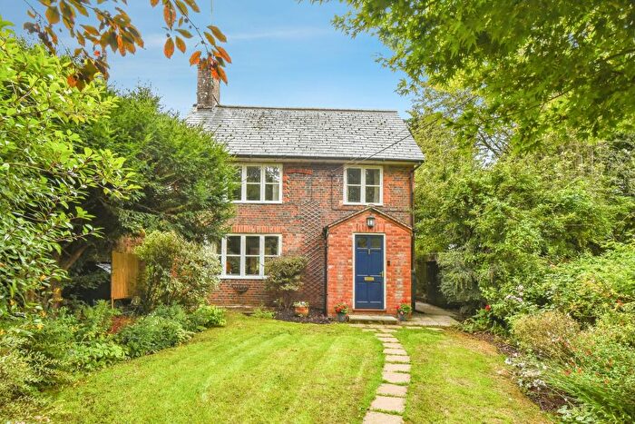 3 Bedroom Detached House For Sale In High Street, Little Bedwyn, SN8