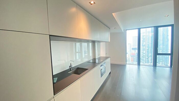 1 Bedroom Flat For Sale In Marsh Wall, London, E14