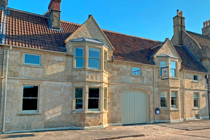 2 Bedroom Cottage To Rent In The Crown, High Street, Marshfield, South Gloucestershire, SN14