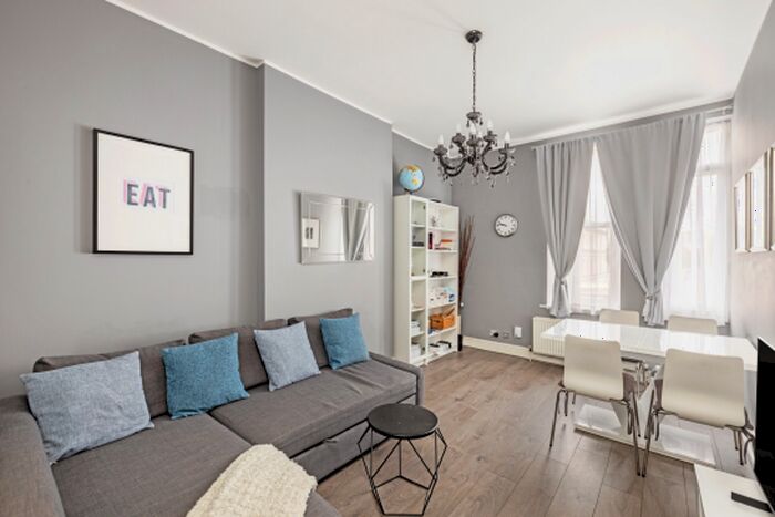 1 Bedroom Flat For Sale In North Pole Road, London, W10