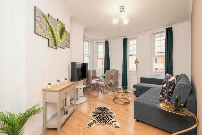 2 Bedroom Flat To Rent In Crawford Street, London, W1H