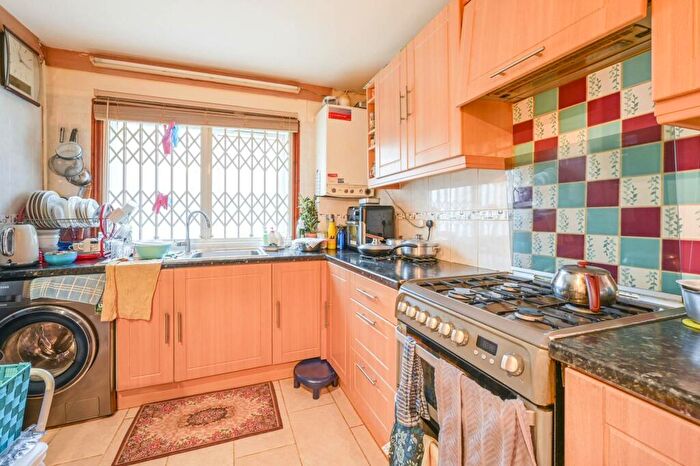 3 Bedroom House To Rent In Shipman Road, Canning Town, London, E16