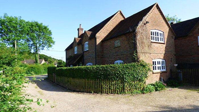 5 Bedroom Detached House To Rent In Great Kingshill, HP15