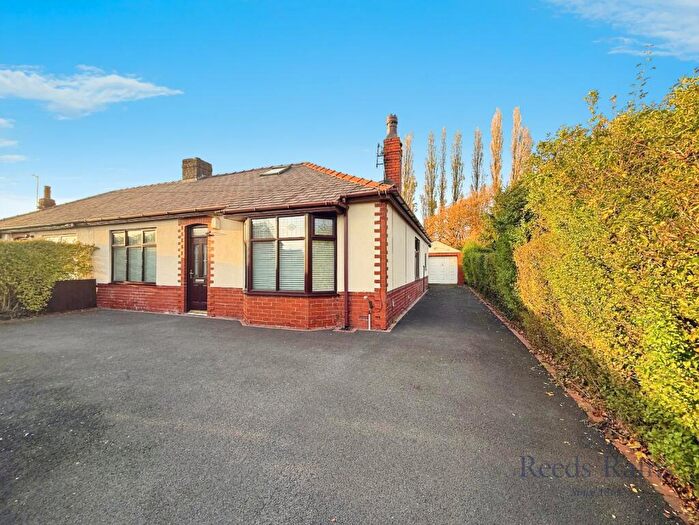 4 Bedroom Bungalow For Sale In Cottam Avenue, Ingol, Preston, Lancashire, PR2