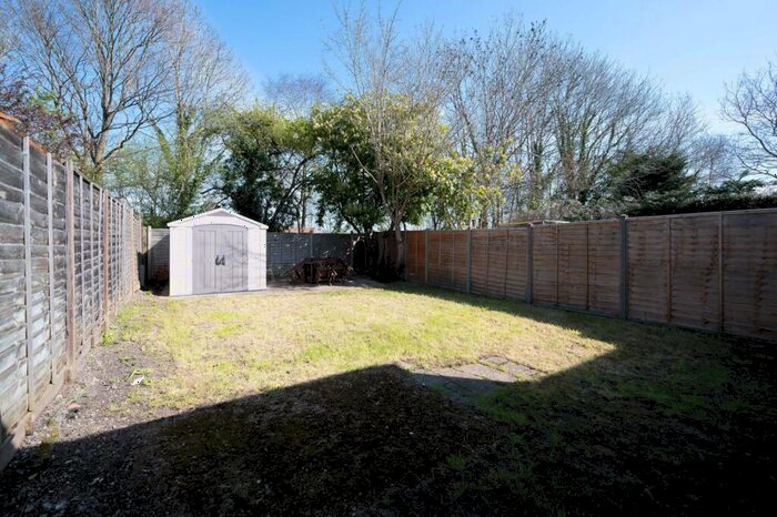 3 Bedroom Semi-Detached House To Rent In Vernon Way, Westborough, Guildford, GU2