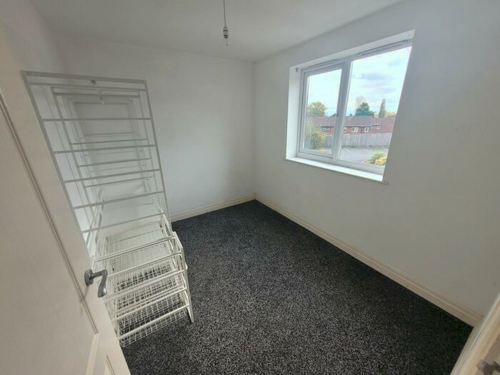 2 Bedroom Apartment To Rent In Hebers Court, Middleton, M24