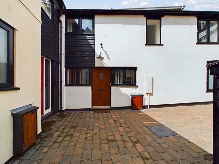 2 Bedroom Semi Detached House To Rent In Bartholomew Street West, Exeter, EX4
