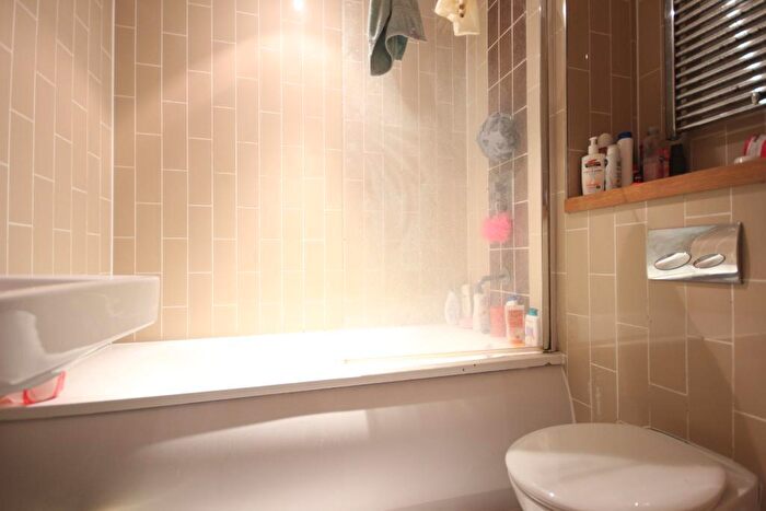 1 Bedroom Flat To Rent In Arboretum Place, Barking Central, London, IG11