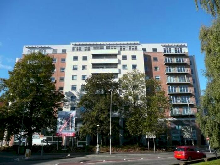 2 Bedroom Flat To Rent In Wilmington Close, Watford, WD18