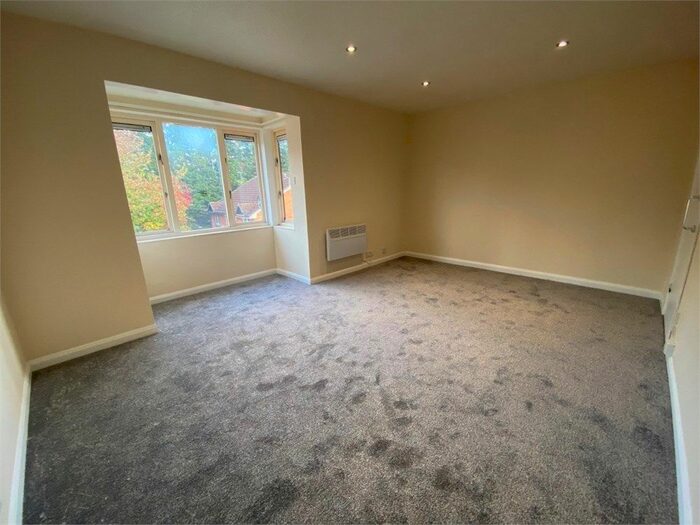 1 Bedroom Studio To Rent In Mead Avenue, Langley, SL3