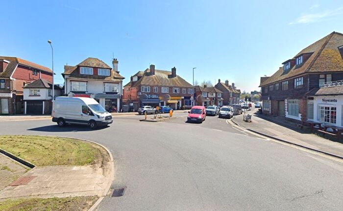 2 Bedroom Flat For Sale In Cooden Sea Road, Bexhill-On-Sea, TN39