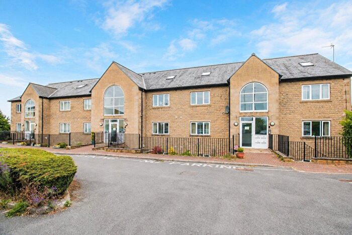 2 Bedroom Flat For Sale In Staincliffe Road, Dewsbury, WF13