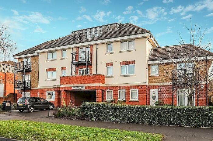 2 Bedroom Flat To Rent In Grantham Court, Richmond Road, Kingston Upon Thames, KT2