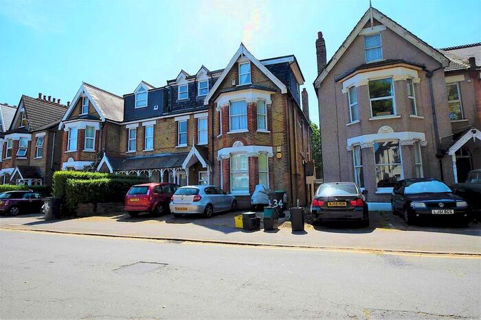 2 Bedroom Flat To Rent In Hammelton Road, Bromley, BR1
