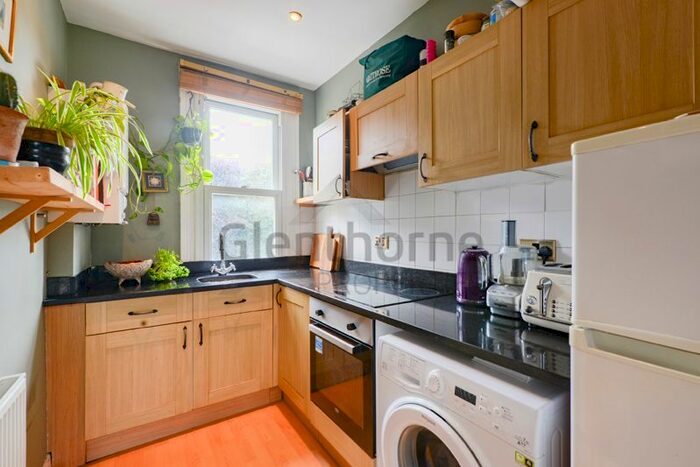 1 Bedroom Flat To Rent In Fulham Palace Road, Fulham, SW6