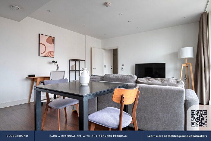 1 Bedroom Flat To Rent In Nine Elms, London, SW8