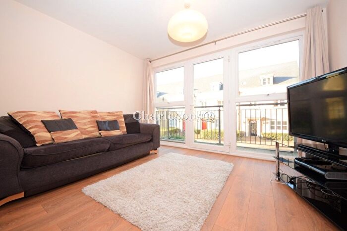 2 Bedroom Flat To Rent In Memorial Heights, Newbury Park, IG2