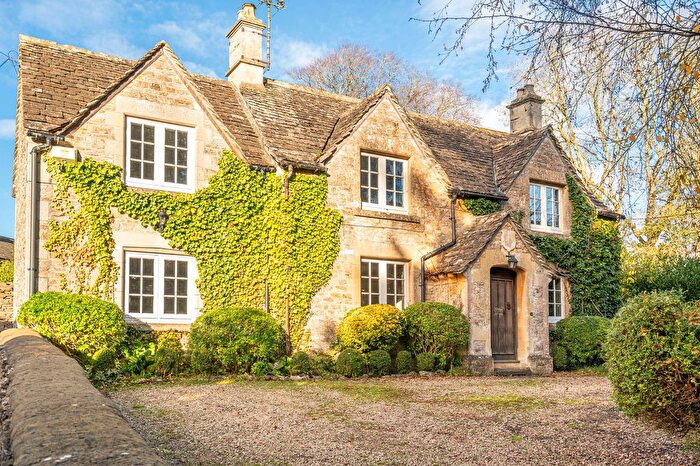 3 Bedroom Detached House For Sale In The Street, Grittleton, SN14