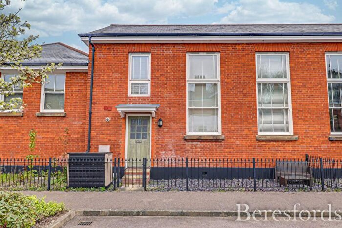 2 Bedroom Duplex For Sale In Kensington Way, Brentwood, CM14