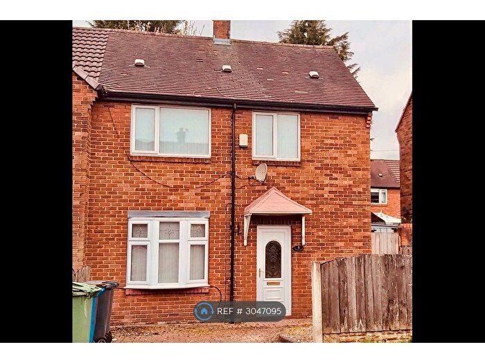 3 Bedroom Semi-Detached House To Rent In Hunter Road, Wigan, WN5