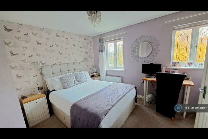 3 Bedroom Terraced House To Rent In Ferguson Drive, Tipton, DY4