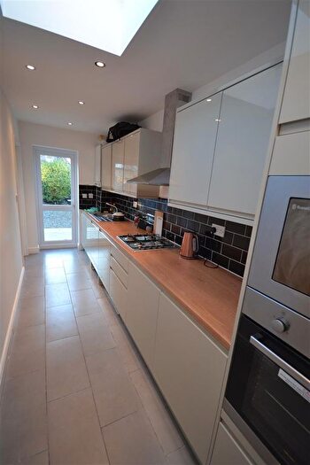 5 Bedroom Terraced House To Rent In King Edward Road, London, E17