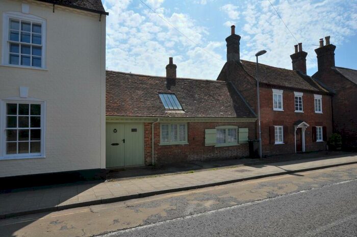 1 Bedroom Bungalow To Rent In Kings Street, Wimborne, BH21