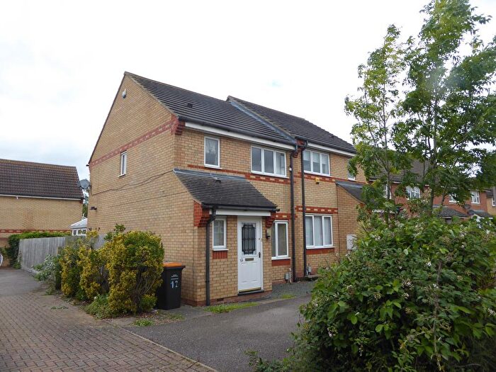 3 Bedroom Semi-Detached House To Rent In De Havilland Avenue, Shortstown, MK42