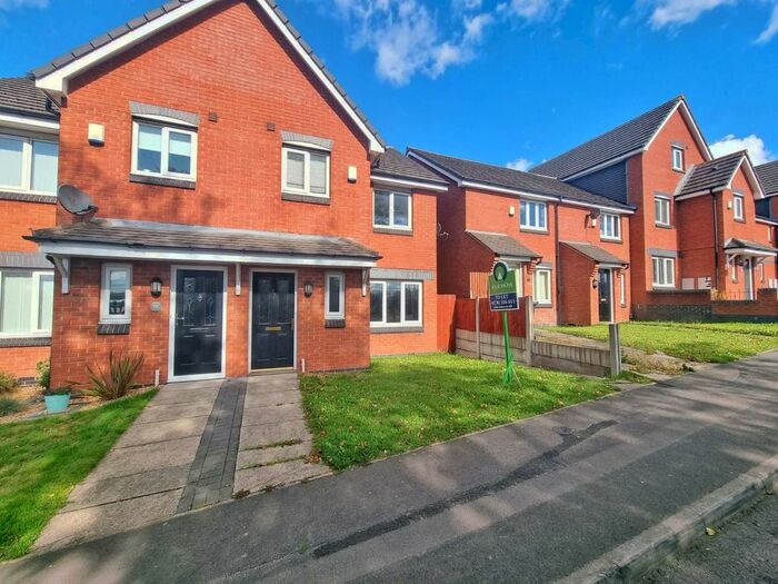 3 Bedroom Detached House To Rent In Park Street, Stoke-On-Trent, ST4