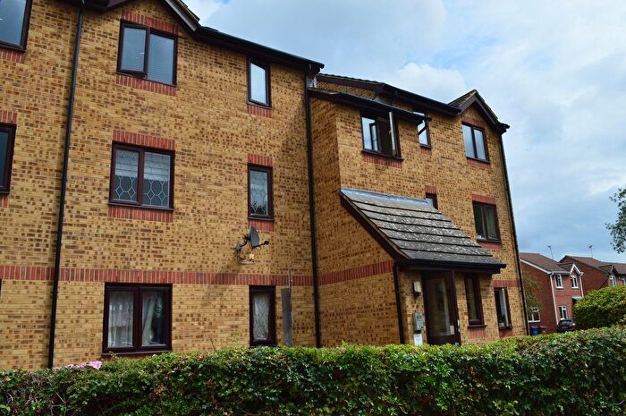 2 Bedroom Flat To Rent In Parsonage Road, Grays, RM20