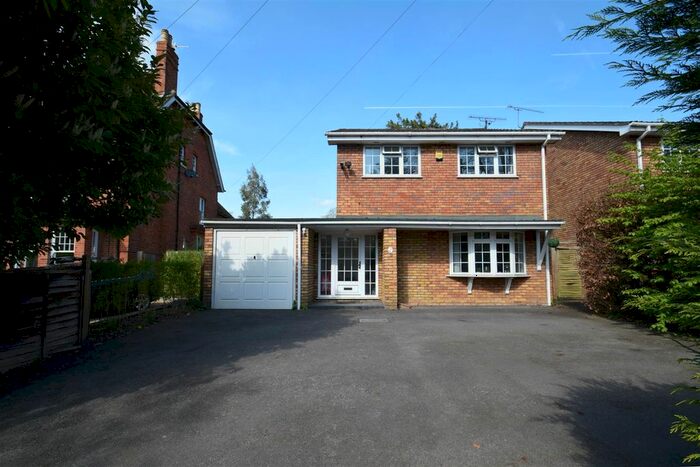 4 Bedroom Detached House To Rent In Woodcote Road, Caversham, Reading, RG4