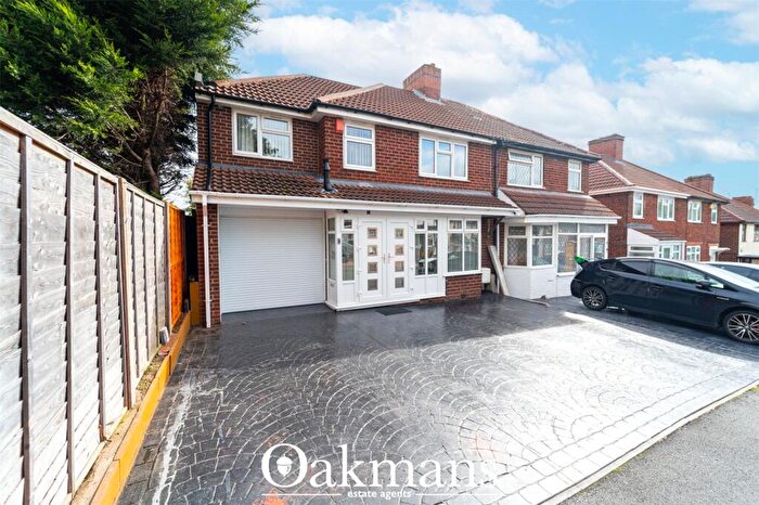 5 Bedroom Semi-Detached House For Sale In Salop Road, Oldbury, B68