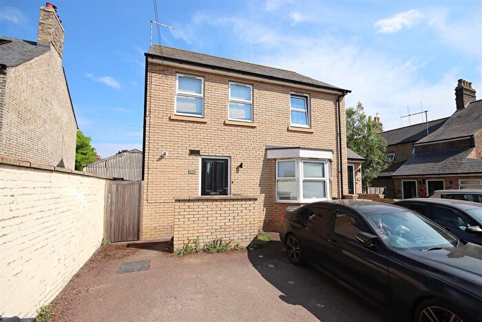 1 Bedroom Apartment To Rent In St. Johns Road, St. Ives, PE27